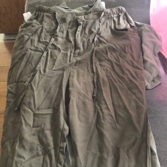 pants - Picture 1 of 1